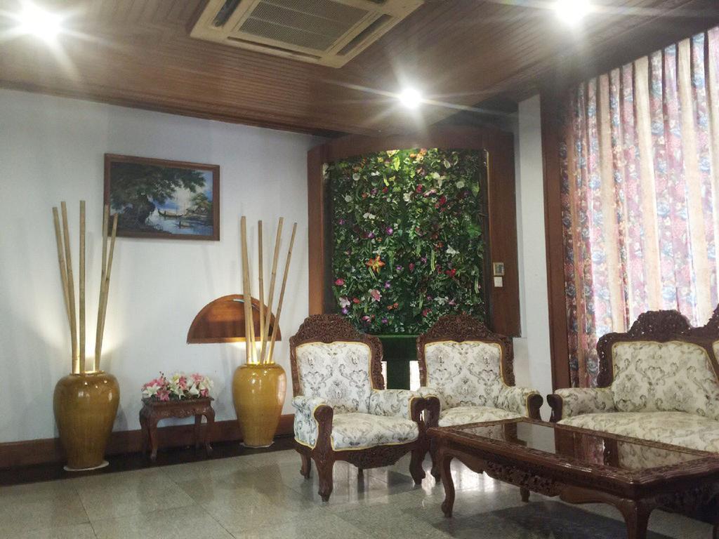 เอกเซ พาเลซโฮเต็ล Hotel ย่างกุ้ง ภายนอก รูปภาพ